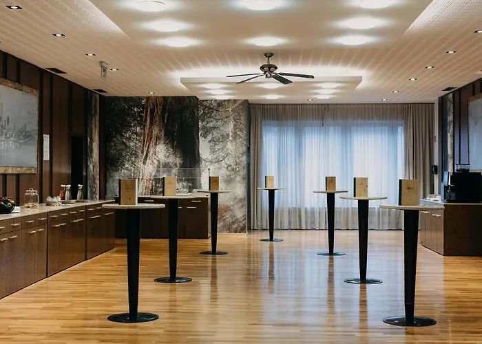 Forsthaus Nuernberg Hotell 4*