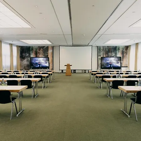 ホテル Forsthaus Nuernberg 4*