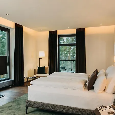 Forsthaus Nuernberg Hotel 4*