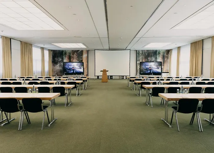 Szálloda Forsthaus Nuernberg 4*
