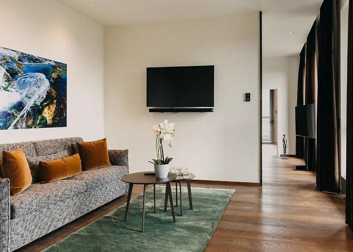 Forsthaus Nuernberg 4*